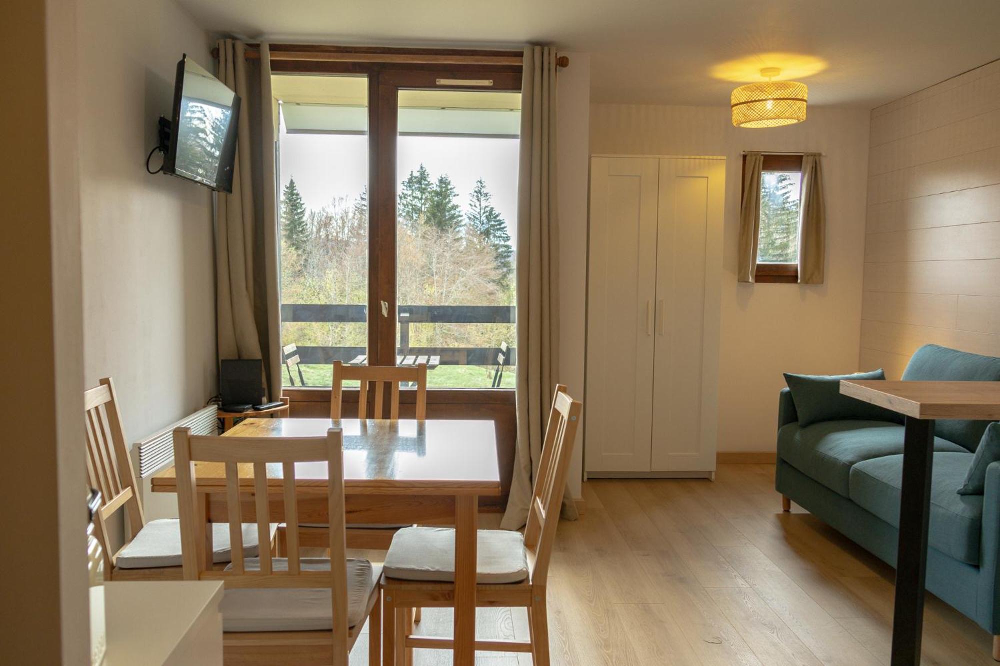 לה רוס Chaleureux Appartement Avec Balcon Au Coeur Des Rousses מראה חיצוני תמונה